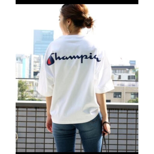 Champion(チャンピオン)のチャンピオン フリークスストア 別注オーバーサイズシャツ！ レディースのトップス(Tシャツ(半袖/袖なし))の商品写真