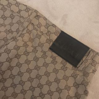 ❤️在庫限りSALE❤️ 【タグ付、新品未使用】GUCCI 花柄ストレート
