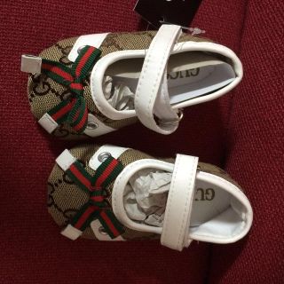 グッチ(Gucci)のグッチベビーシューズ(サンダル)