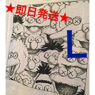 ユニクロ(UNIQLO)のＬサイズ★即日発送★KAWS×UNIQLO UT セサミストリート 白(Tシャツ/カットソー(半袖/袖なし))