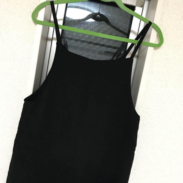 GU(ジーユー)のgu サロペット オールインワン ブラック レディースのパンツ(サロペット/オーバーオール)の商品写真
