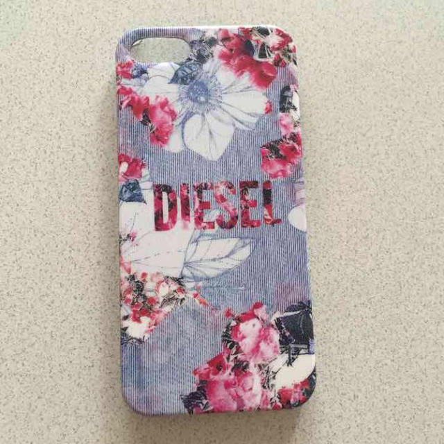 DIESEL(ディーゼル)のDIESEL iPhone5 ケース スマホ/家電/カメラのスマホアクセサリー(モバイルケース/カバー)の商品写真