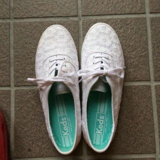 ケッズ(Keds)のKeds 白 模様付きスニーカー(スニーカー)