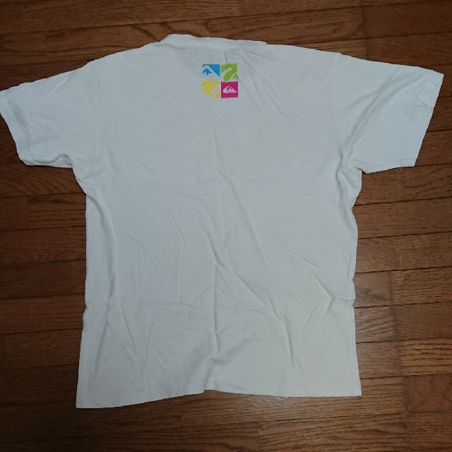 QUIKSILVER(クイックシルバー)のQUICK SILVER クイックシルバー Tシャツ 白 サイズM メンズのトップス(Tシャツ/カットソー(半袖/袖なし))の商品写真