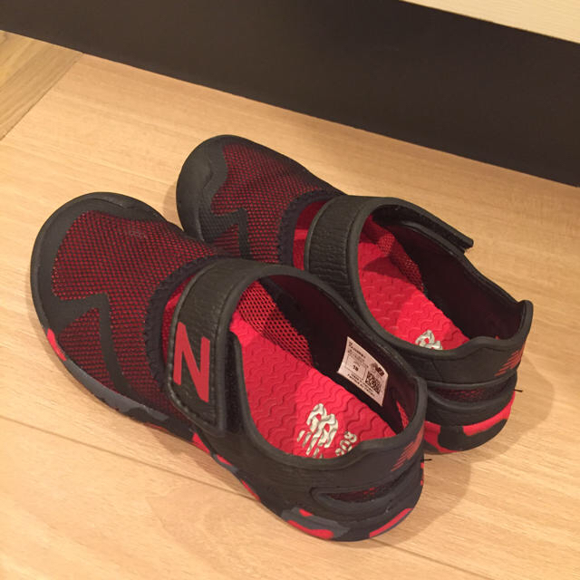 New Balance(ニューバランス)の値下げ♪送料無料☆ニューバランス キッズ 水陸両用サンダル KA208 18cm キッズ/ベビー/マタニティのキッズ靴/シューズ(15cm~)(サンダル)の商品写真