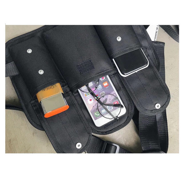 SALE‼️ ハーネス バッグ ブラック チェスト awende メンズのバッグ(ボディーバッグ)の商品写真