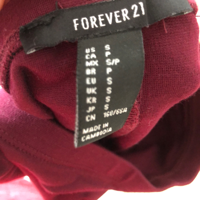 FOREVER 21(フォーエバートゥエンティーワン)のforever21 wine red タイトスカート レディースのスカート(ひざ丈スカート)の商品写真