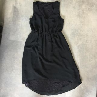 ザラ(ZARA)のzara ワンピース 黒レース(ひざ丈ワンピース)