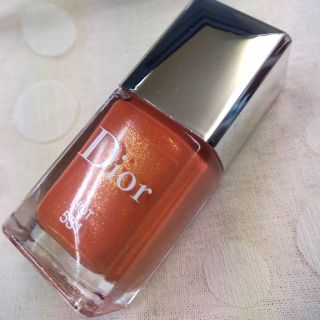 ディオール(Dior)の【限定色】Dior ヴェルニ #531 HOT(マニキュア)