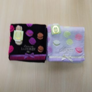 ラデュレ(LADUREE)のmomo☆YO様専用ラデュレ タオルハンカチ 2枚 新品 ⑦(ハンカチ)