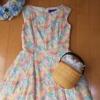 トッカ(TOCCA)のTOCCA×LIBERTY【nekonokokoneko様専用】(ひざ丈ワンピース)