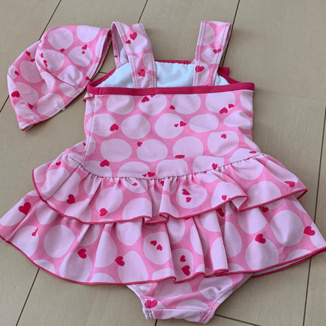 【専用‼️】110サイズ 女の子水着 帽子付き キッズ/ベビー/マタニティのキッズ服女の子用(90cm~)(水着)の商品写真