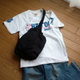 ユニクロ(UNIQLO)の黒☆ウエスト&斜め掛け2way(メッセンジャーバッグ)