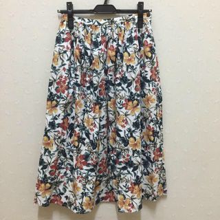 レプシィム(LEPSIM)のレプシム 花柄スカート美品(その他)