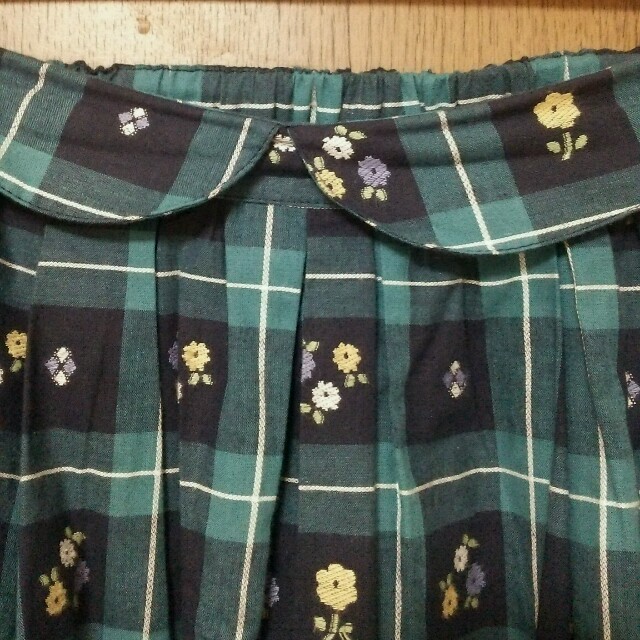 SM2(サマンサモスモス)の花刺繍スカート レディースのスカート(ひざ丈スカート)の商品写真