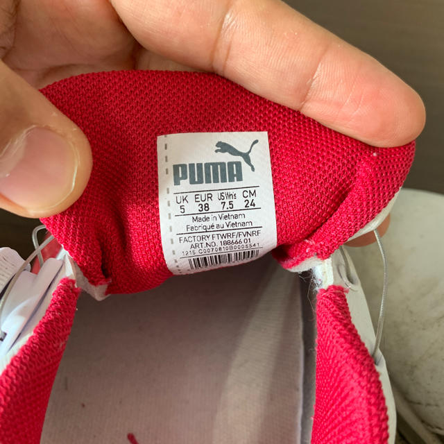 PUMA(プーマ)の【更に値下げ！】Pumaゴルフシューズとバック スポーツ/アウトドアのゴルフ(シューズ)の商品写真