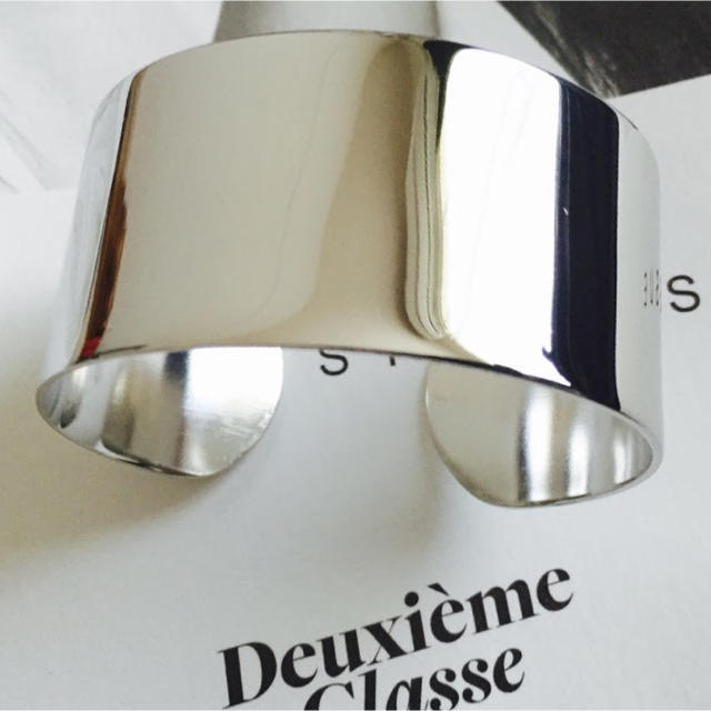 DEUXIEME CLASSE(ドゥーズィエムクラス)の★新品 限定価格！ DEUXIEME CLASSE ドゥーズィエムクラスバングル レディースのアクセサリー(ブレスレット/バングル)の商品写真