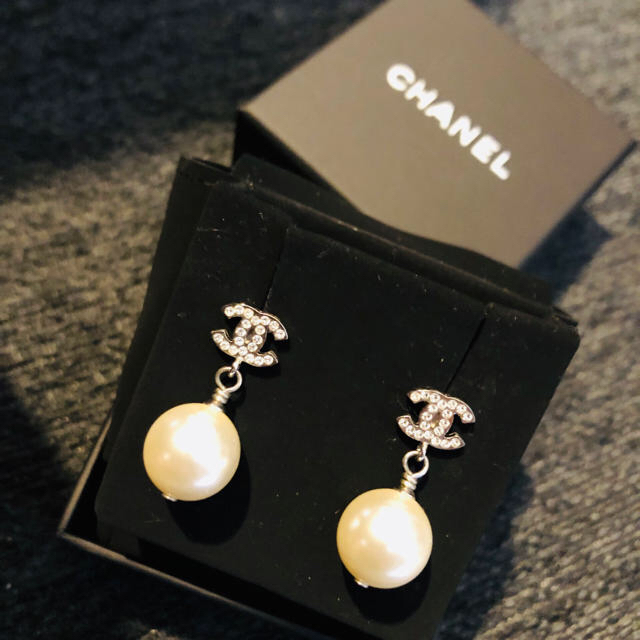 アクセサリーCHANEL ピアス