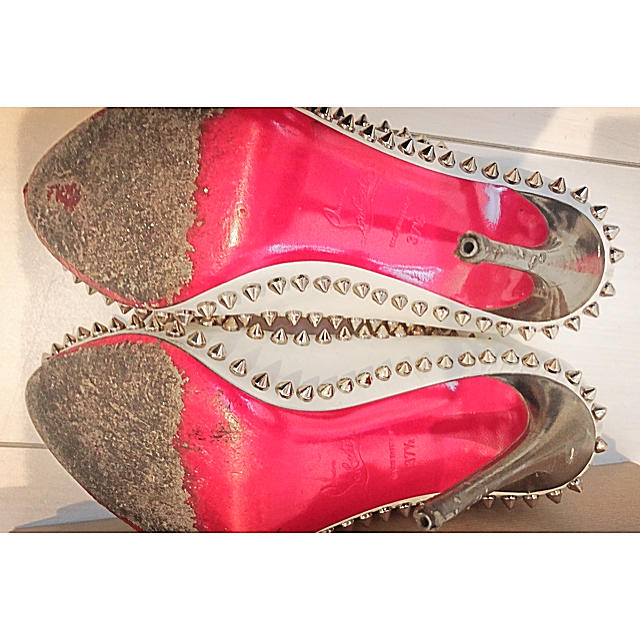 Christian Louboutin(クリスチャンルブタン)のクリスチャンルブタン  パンプス レディースの靴/シューズ(ハイヒール/パンプス)の商品写真