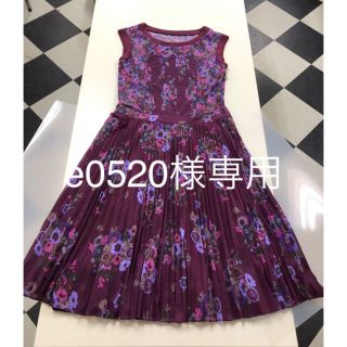 ヒロコビス(HIROKO BIS)のヒロコビス★美品！洗練赤紫にコサージュ柄シフォンワンピース・アンダードレス付(ひざ丈ワンピース)