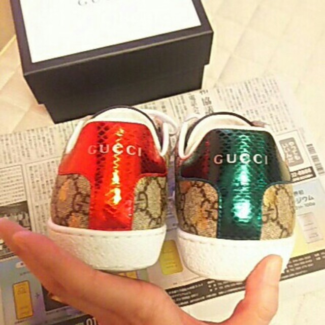 日本製国産 Gucci - GUCCI スニーカーの通販 by めぐりん's shop｜グッチならラクマ 得価高評価
