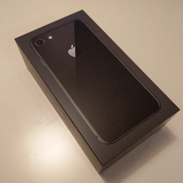 iPhone8 64GB ブラックスマートフォン本体
