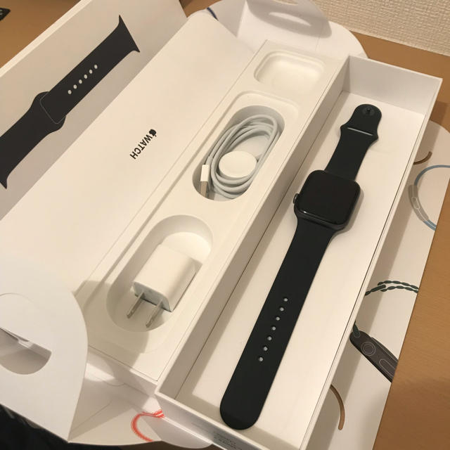 腕時計(デジタル)Apple Watch series4 44mm GPSモデル