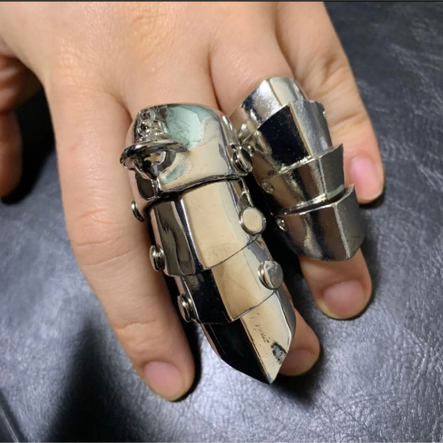 アーマーリング  4連 ゴツメ NANA v系 ロック メンズのアクセサリー(リング(指輪))の商品写真