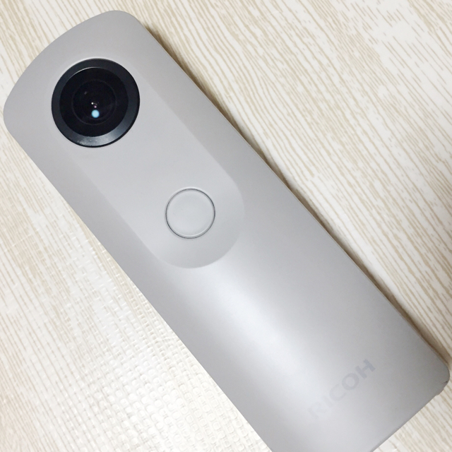 RICOH(リコー)のTHETA SC360°カメラ RICOH スマホ/家電/カメラのカメラ(その他)の商品写真