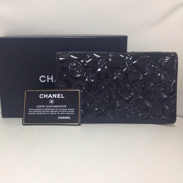 CHANEL(シャネル)のクルーズラインアイコン長財布 ブラック レディースのファッション小物(財布)の商品写真