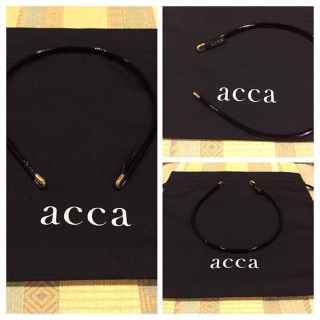 acca(アッカ)の【美品✨】acca アッカ  黒 カチューシャ レディースのヘアアクセサリー(カチューシャ)の商品写真