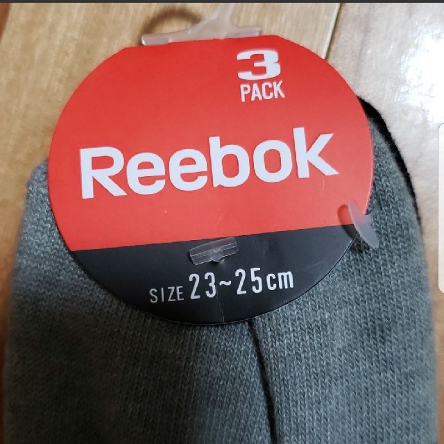 Reebok(リーボック)のReebok23～25㎝、靴下３足セット。 キッズ/ベビー/マタニティのこども用ファッション小物(靴下/タイツ)の商品写真