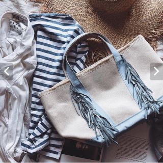 ドゥーズィエムクラス(DEUXIEME CLASSE)の美品 ayakobagSideFringeToteBag[M]/ICEBLUE (トートバッグ)