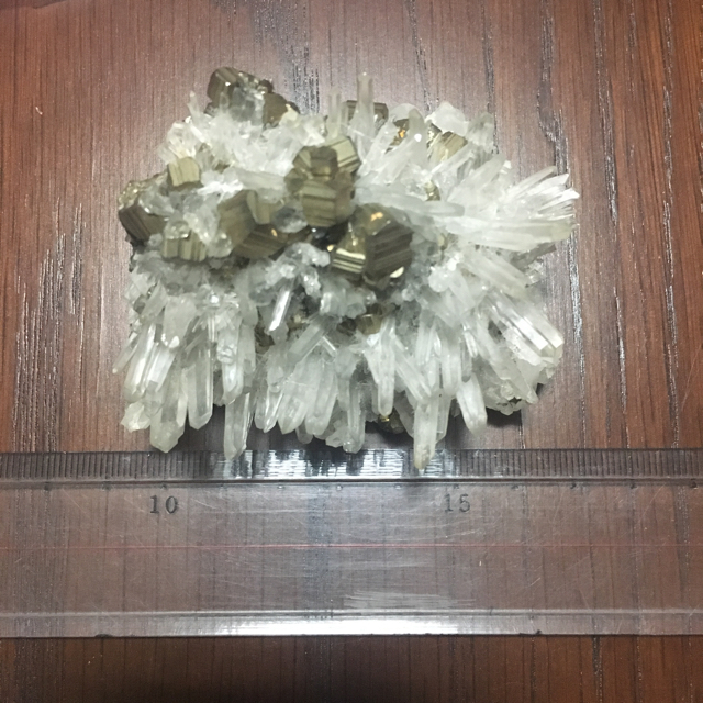 天然石 パイライト水晶 原石 エンタメ/ホビーのコレクション(その他)の商品写真
