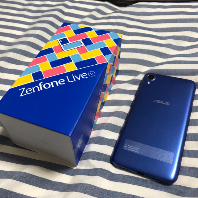 ASUS(エイスース)のZenfone Live L1 スペースブルー スマホ/家電/カメラのスマートフォン/携帯電話(スマートフォン本体)の商品写真