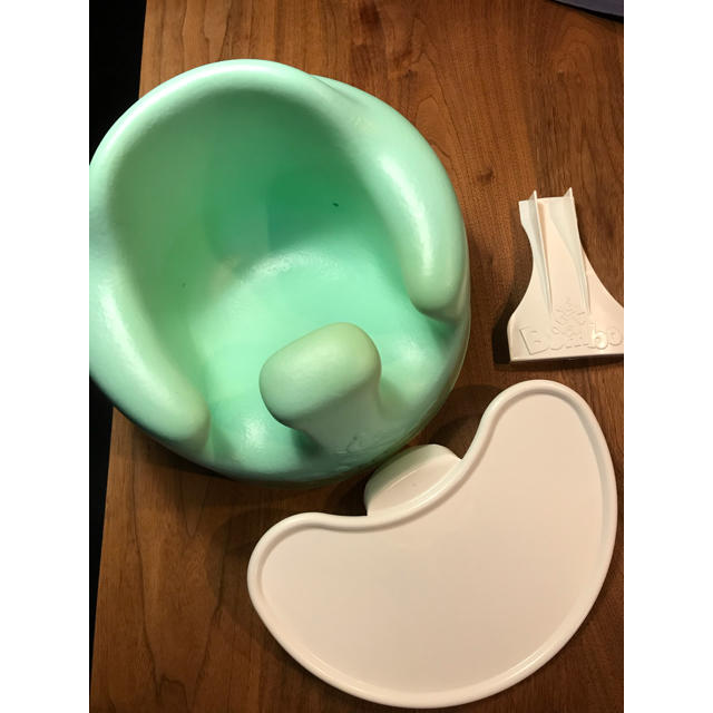 Bumbo(バンボ)のバンボ キッズ/ベビー/マタニティの授乳/お食事用品(その他)の商品写真