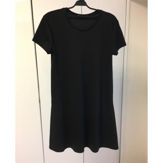 ザラ(ZARA)のZARA シンプル カットソー ブラック ワンピース (ひざ丈ワンピース)