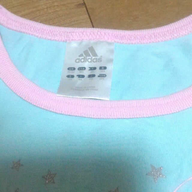 adidas(アディダス)の専用 キッズ/ベビー/マタニティのキッズ服女の子用(90cm~)(Tシャツ/カットソー)の商品写真