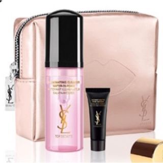 イヴサンローランボーテ(Yves Saint Laurent Beaute)の最新ノベルティYVESSAINTLAURENT イブサンローラントライアルキット(ポーチ)