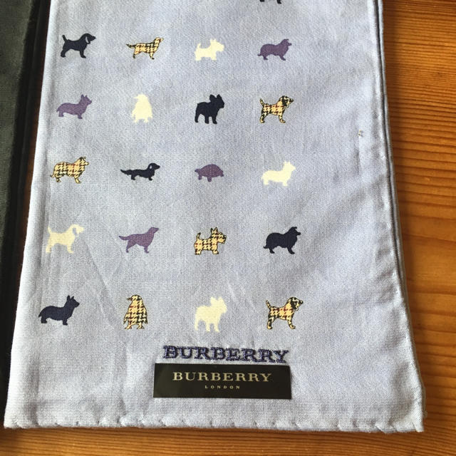 BURBERRY - ハンカチ2枚ペンギン犬亀の通販 by るり