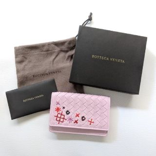 ボッテガヴェネタ(Bottega Veneta)の【新品・レア】Bottega Veneta 花柄 刺繍 カードケース 名刺入れ(名刺入れ/定期入れ)