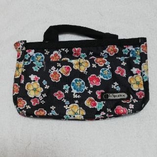 レスポートサック(LeSportsac)の新品　レスポートサック　花柄バッグインバッグ(ポーチ)