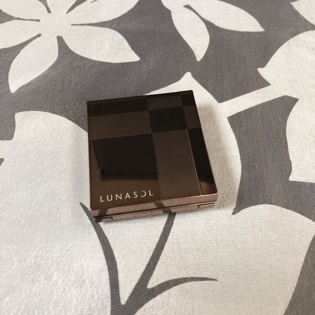 LUNASOL(ルナソル)のルナソル フェイスカラーコンパクト コスメ/美容のベースメイク/化粧品(フェイスカラー)の商品写真