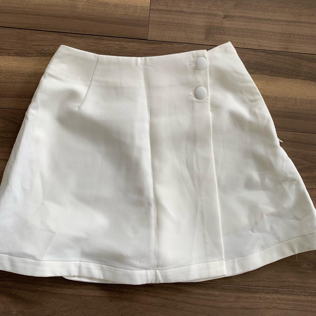 titty&co(ティティアンドコー)の【送料無料】白スカート レディースのスカート(ミニスカート)の商品写真