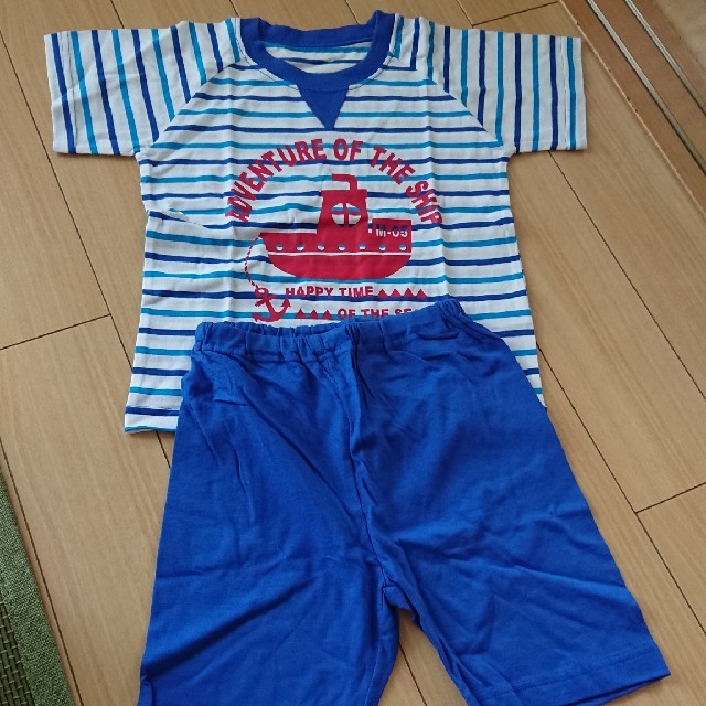 新品未使用パジャマ95㎝青ボーダー キッズ/ベビー/マタニティのキッズ服男の子用(90cm~)(パジャマ)の商品写真