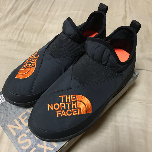 THE NORTH FACE(ザノースフェイス)のノースフェイス×ビームス Nuptse Traction Lite Moc 3 メンズの靴/シューズ(スニーカー)の商品写真