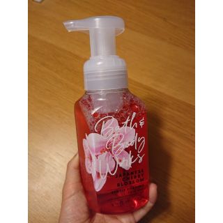 バスアンドボディーワークス(Bath & Body Works)のBath&Body Works☆ジャパニーズチェリーブロッサム(ボディソープ/石鹸)