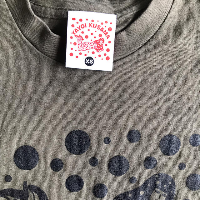 草間彌生 yayoi Tシャツ  レディースのトップス(Tシャツ(半袖/袖なし))の商品写真