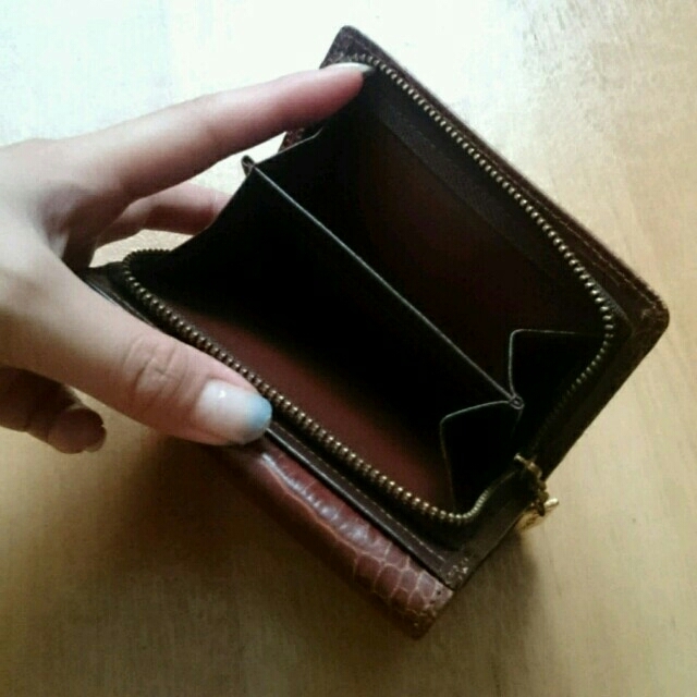 Saint Laurent(サンローラン)のｲｳﾞｻﾝﾛｰﾗﾝ★折り財布☆ﾚｻﾞｰ メンズのファッション小物(折り財布)の商品写真