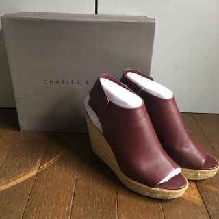 チャールズアンドキース(Charles and Keith)のチャールズ&キース美品！(サンダル)